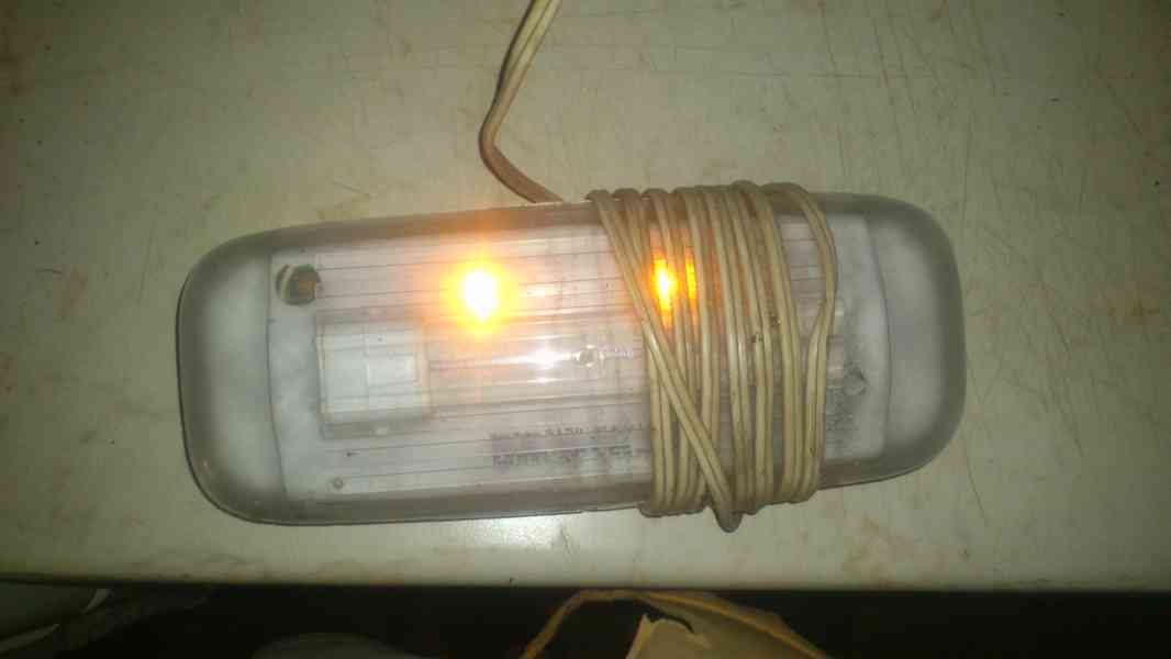 Nouzové světlo  - foto 3
