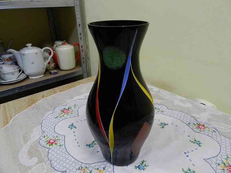 Hezká hnědo zelená Černá Váza stříkaný dekor - foto 1