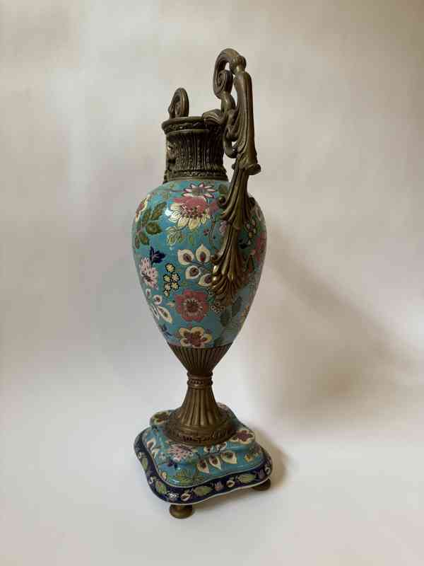 Porcelánová váza s květinovým dekorem - foto 3