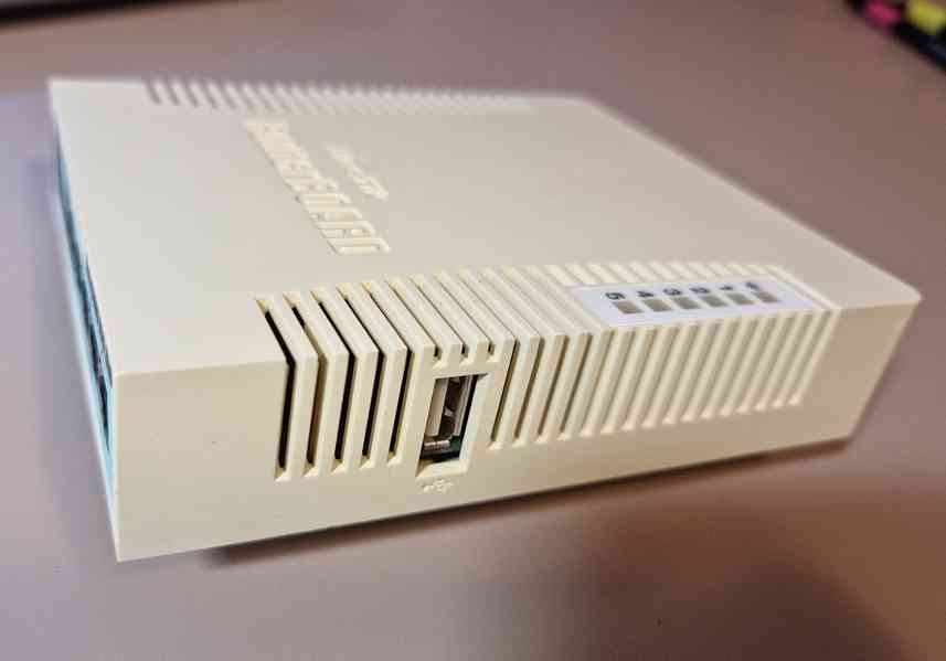 Mikrotik router RB951G-2HnD, 5x Gigabit Ethernet, WiFi 4, 12 - foto 5