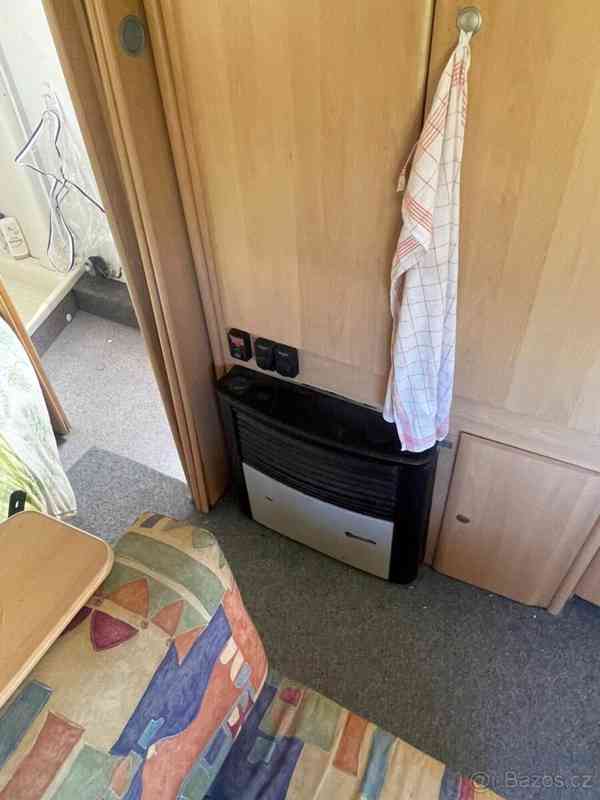 Ostatní Prodám karavan Dethleffs Campe - foto 14
