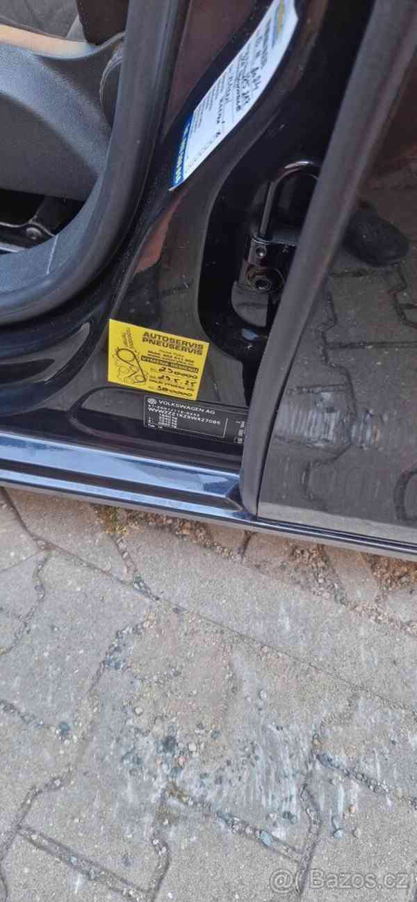 Volkswagen Golf 2,0   Tdi highline, klimatizace - foto 3