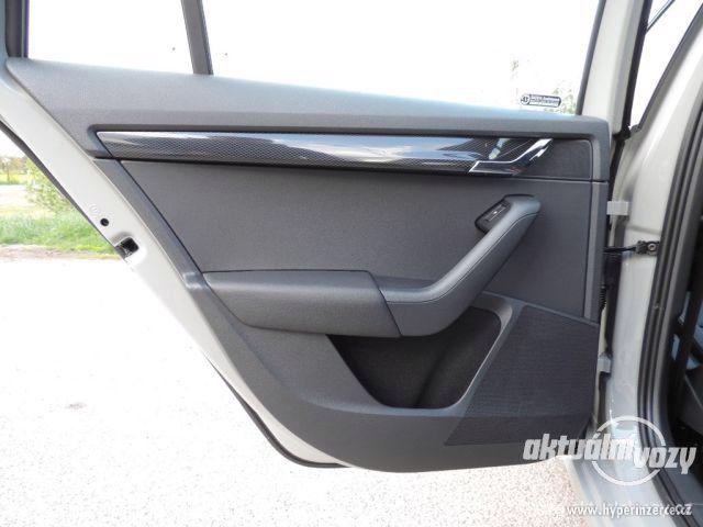 Škoda Octavia 2.0, nafta, automat, RV 2015, navigace, kůže - foto 47