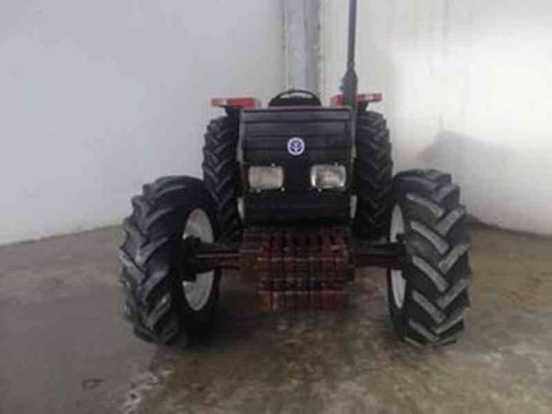 Traktor ractor FIAT 80 66 4X4