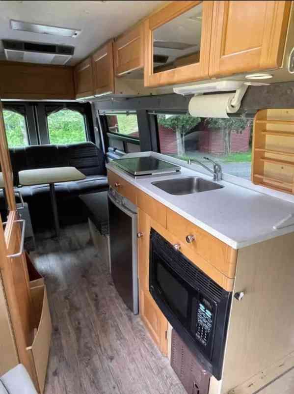 S manželem darujeme náš obytný vůz. - foto 10