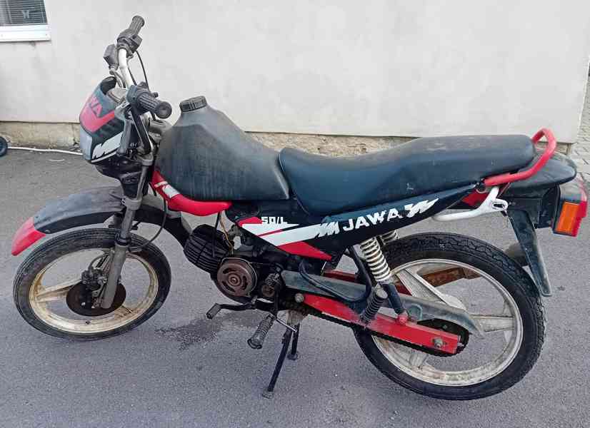Prodám na díly motocykl JAWA 50, typ 585, 1995 - foto 1