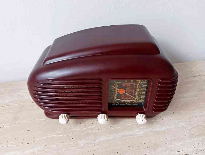 Starožitné rádio Tesla Talisman 308U, červená skříňka, 1953  - foto 2