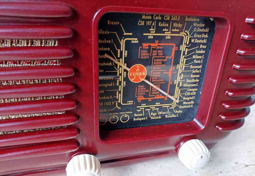 Starožitné rádio Tesla Talisman 308U, červená skříňka, 1953  - foto 6