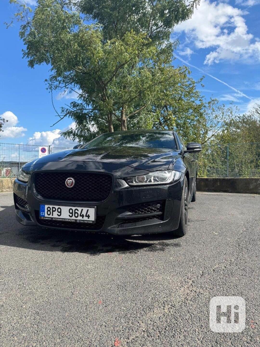 Jaguar XE 2,0   R-sport - foto 1