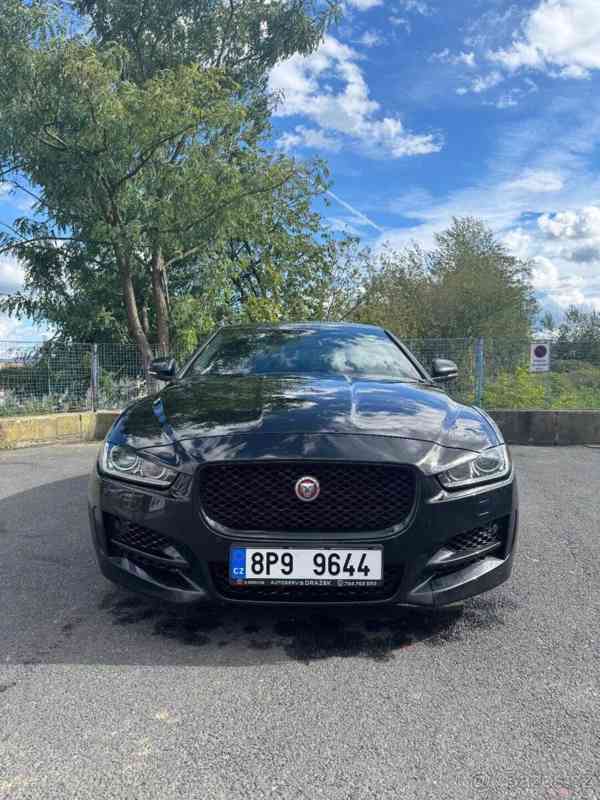 Jaguar XE 2,0   R-sport - foto 2