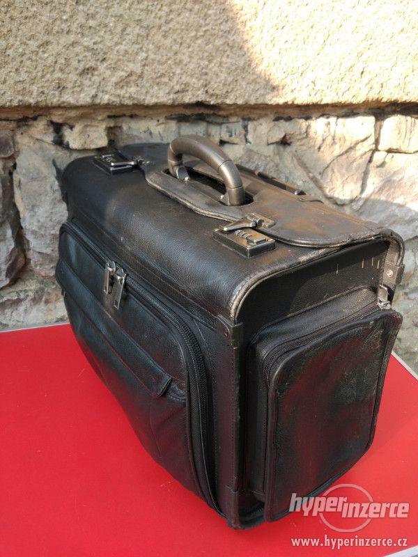 Prostorný kožený kufr na kolečkách, i pro notebook, s výsuvn - foto 6