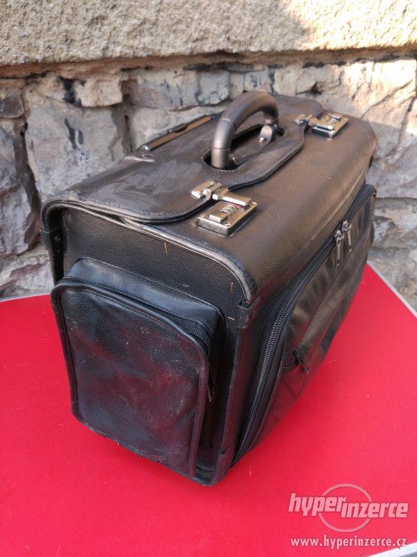 Prostorný kožený kufr na kolečkách, i pro notebook, s výsuvn - foto 7