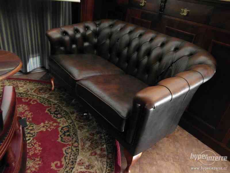 Luxusní nábytek staro-anglického stylu - foto 1