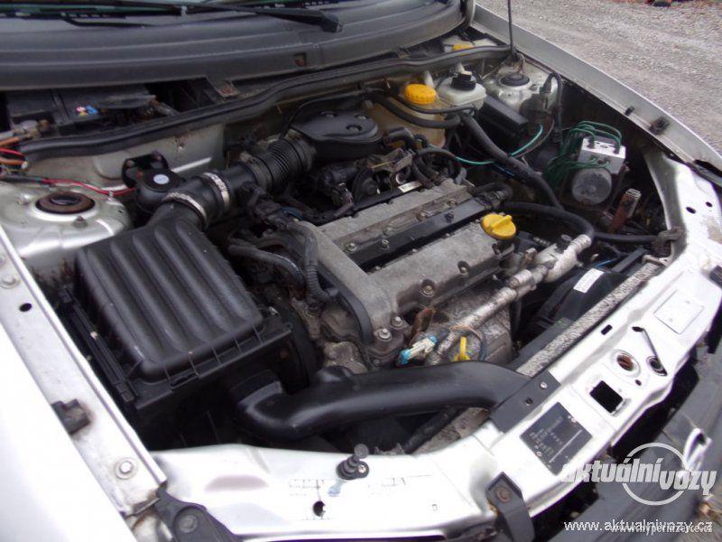 Opel Corsa 1.2, benzín, RV 1999, STK, centrál, klima - foto 24