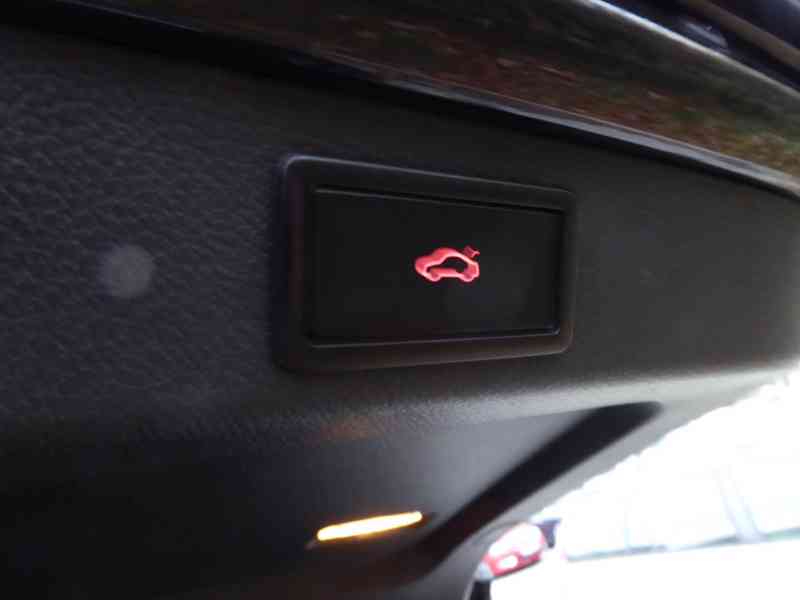 ŠKODA Superb Combi L&K 2,0 TDI 140 kW DSG, 3060 - foto 10