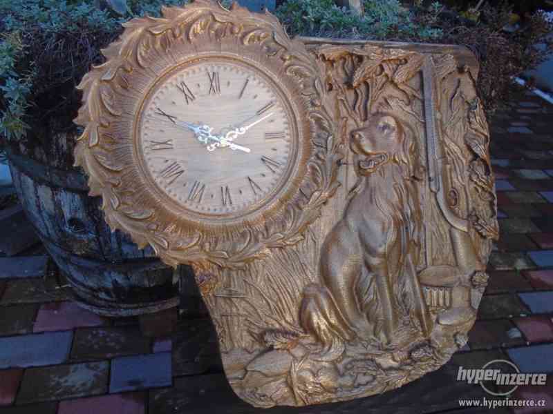 Drevorezba hodiny - foto 3