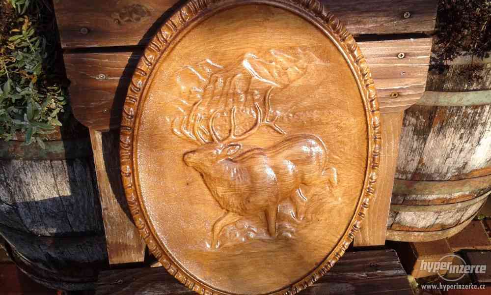 Drevorezba hodiny - foto 9