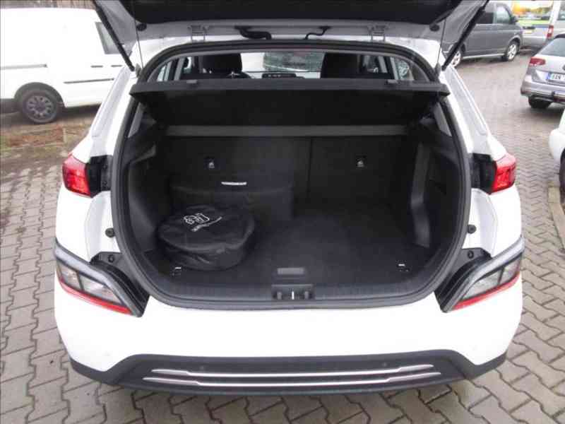 Hyundai Kona 0,0 64kWh SoH 100% - DPH - foto 12