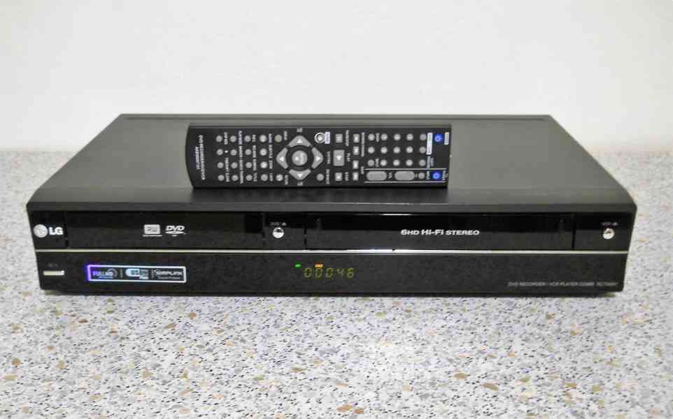 VHS-DVD rekordér LG RC689H - foto 3