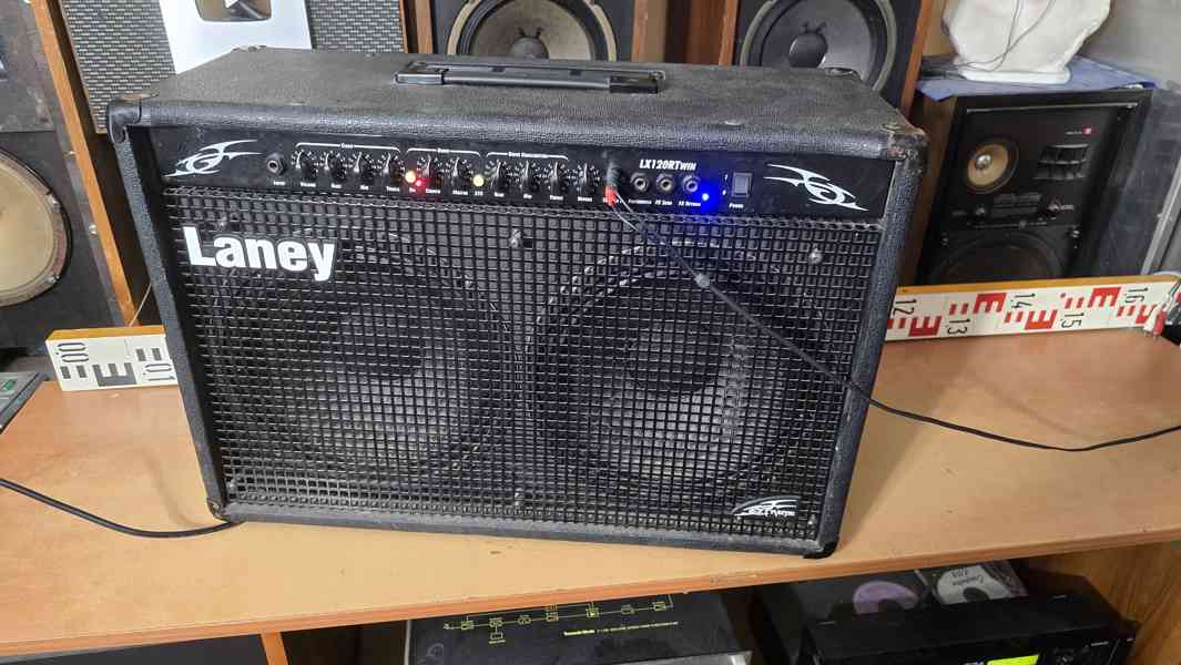 Kytarové kombo LANEY LX120RTWIN, 2x 12" repro CELESTION - foto 2