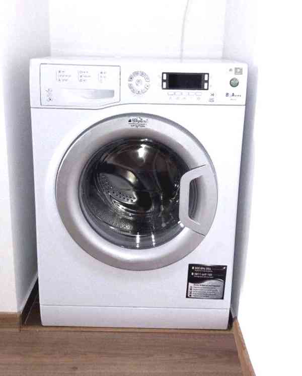 Kvalitní pračka Ariston, A +++,  8.kg