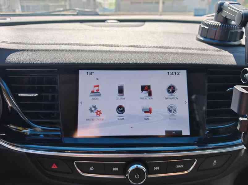 Opel Insignia 2.0d Bussines Innovation 125kw - foto 16