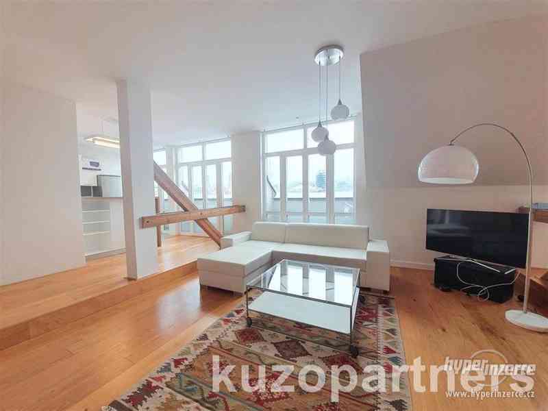 Prostorný byt 2+kk/124m2  Opletalova 23 Praha 1 - foto 6