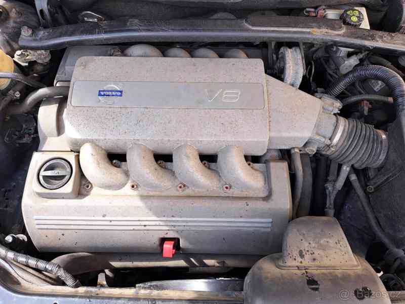 Volvo XC90 4.4 V8 - foto 7