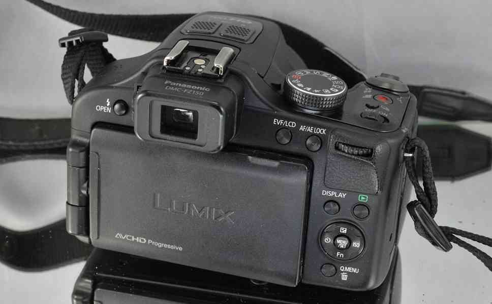 Panasonic Lumix DMC-FZ150 *24xOp.Zoom*Full HDV*BAG - foto 8