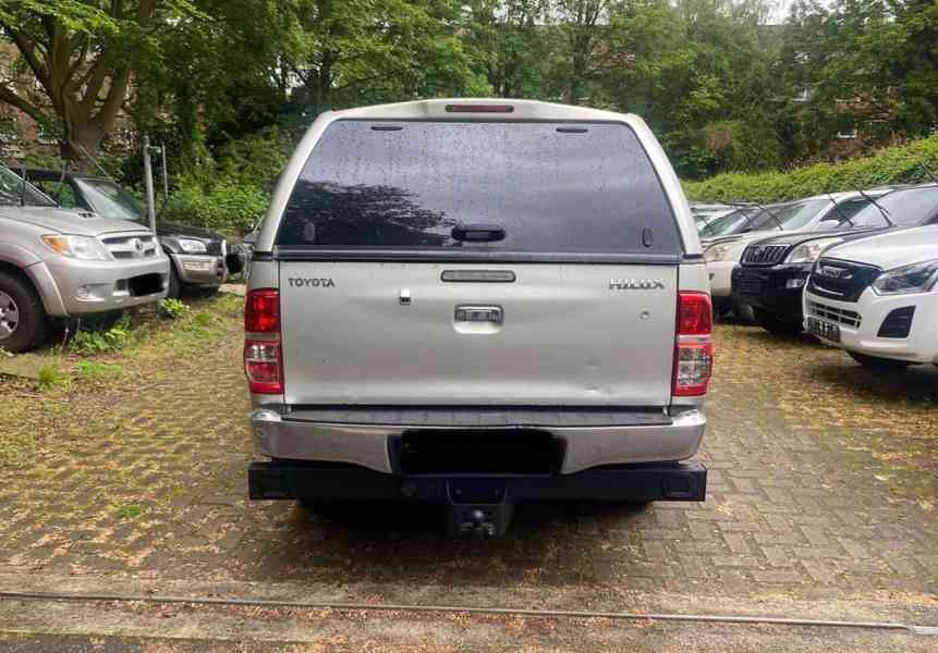 Toyota Hilux3.0 D-4D 126kw - foto 3