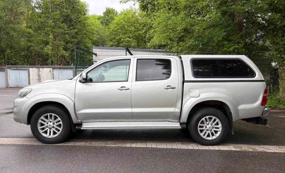 Toyota Hilux3.0 D-4D 126kw - foto 2