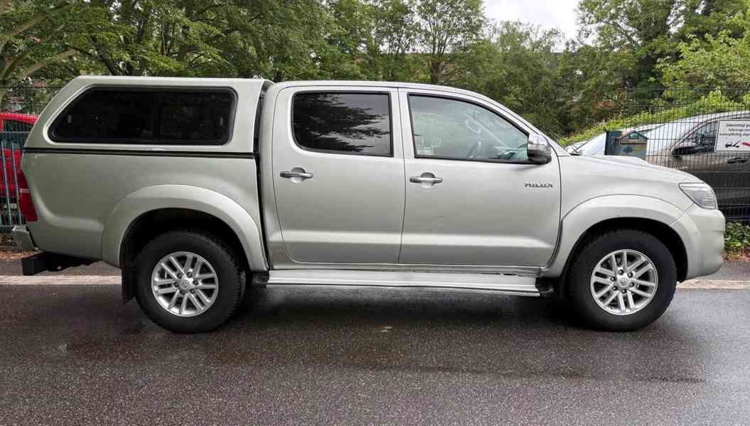 Toyota Hilux3.0 D-4D 126kw - foto 7