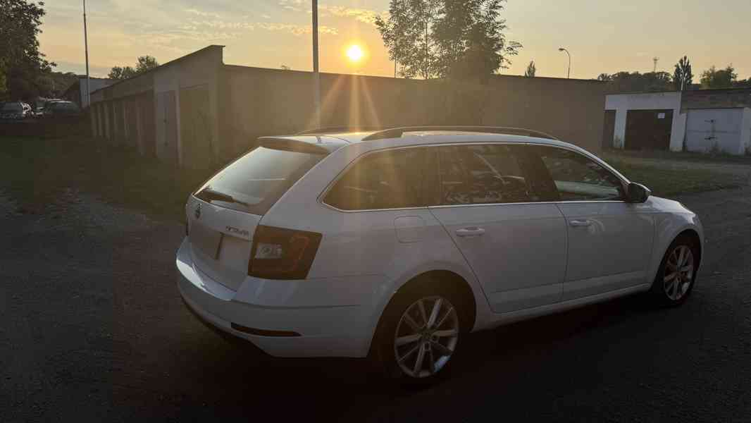 Škoda Octavia, 1.5 TSi, Full LED - foto 5