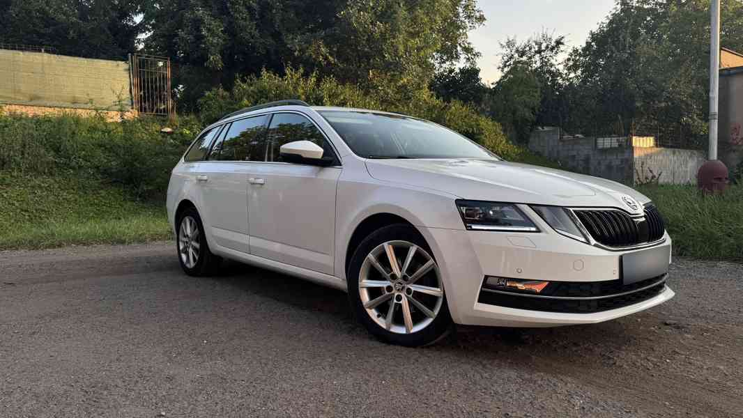 Škoda Octavia, 1.5 TSi, Full LED - foto 6