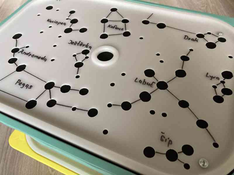 Barevný kompostér s víkem s hvězdnou oblohou - foto 10