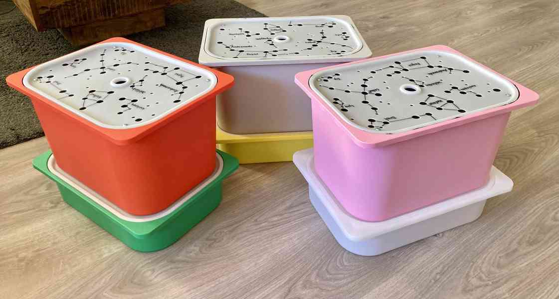 Barevný kompostér s víkem s hvězdnou oblohou - foto 5