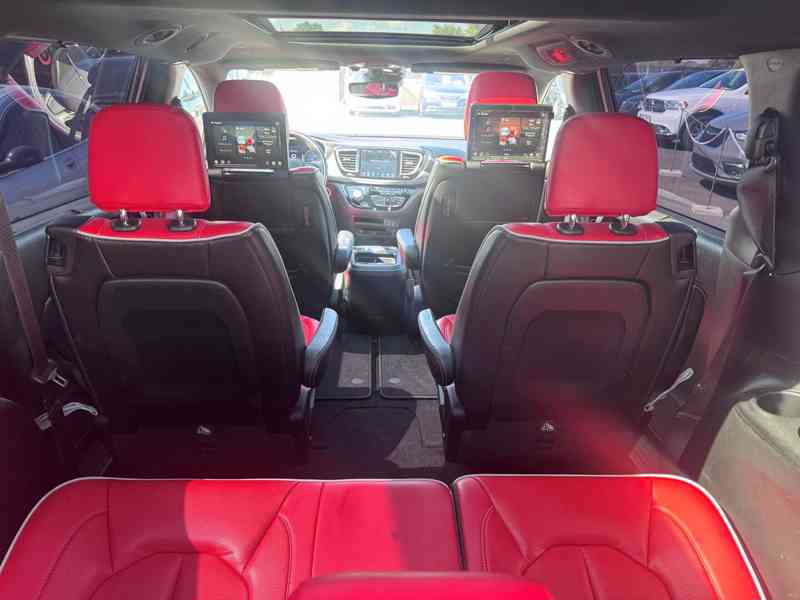 Chrysler Pacifica 3,6 S RED Limited Sunrof DVD 2020 - foto 21