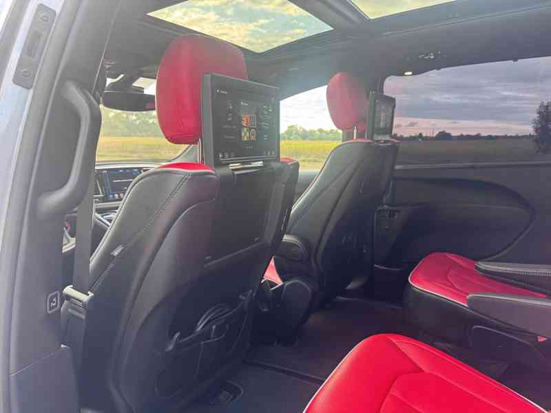Chrysler Pacifica 3,6 S RED Limited Sunrof DVD 2020 - foto 15
