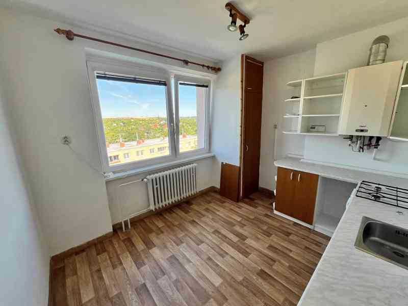Pronájem bytu 2+1 s balkonem ve Znojmě - foto 3