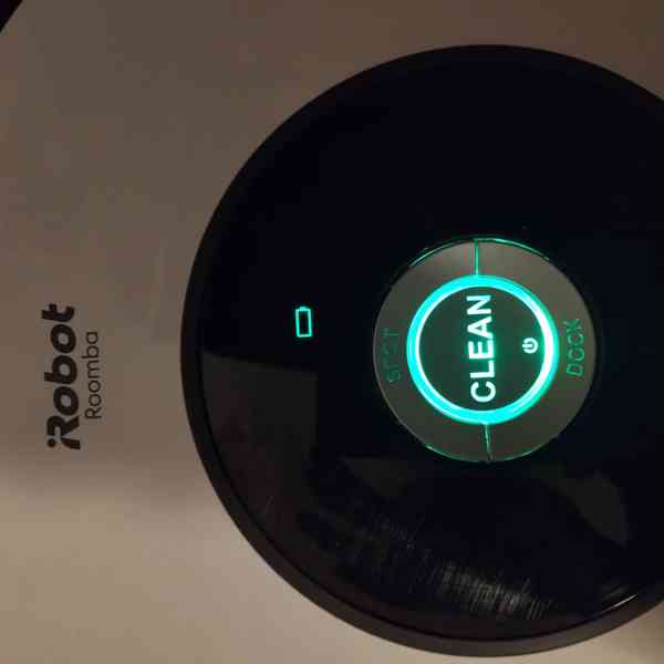 Robotický vysavač iRobot Roomba 605 - foto 4