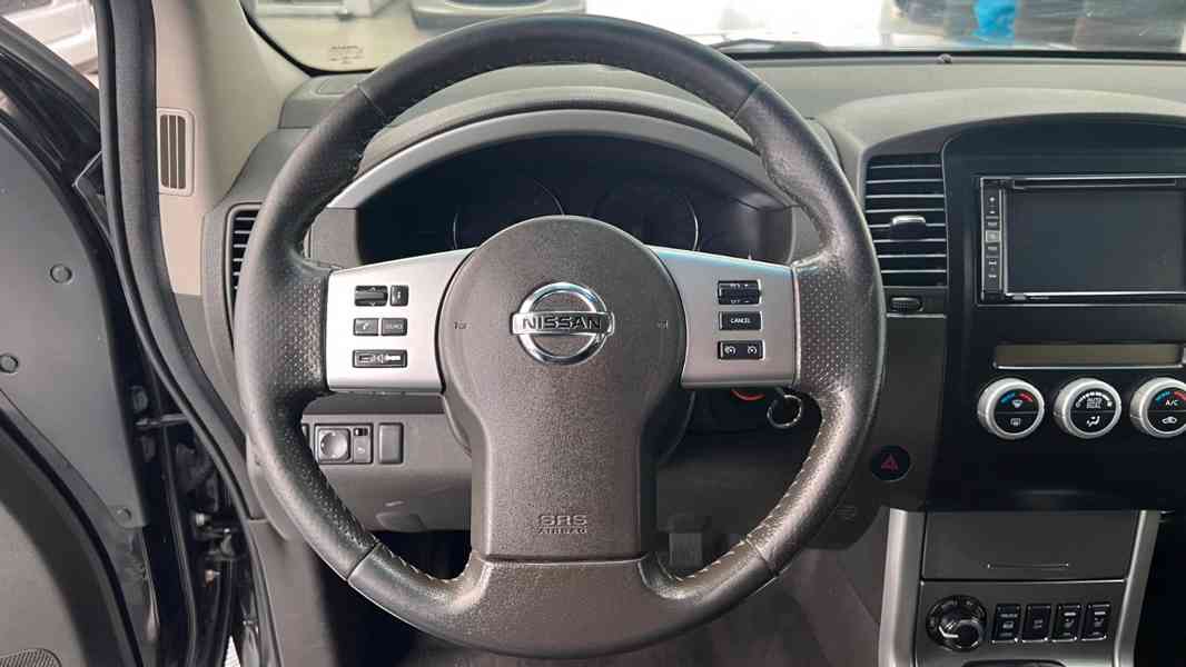Nissan Pathfinder 2.5 dCi SE 140kw - foto 7
