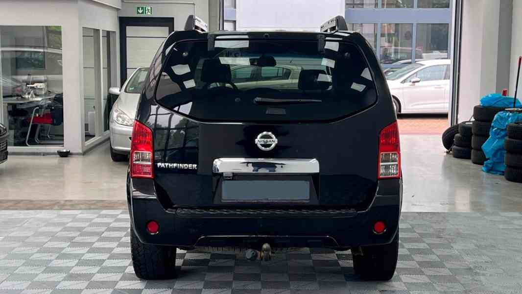 Nissan Pathfinder 2.5 dCi SE 140kw - foto 12
