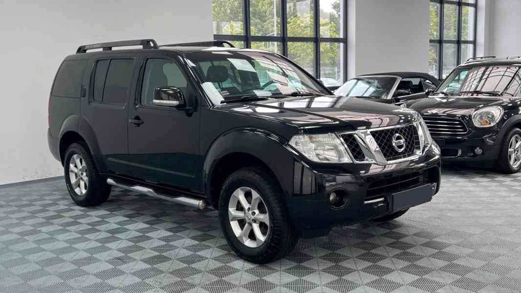 Nissan Pathfinder 2.5 dCi SE 140kw - foto 6