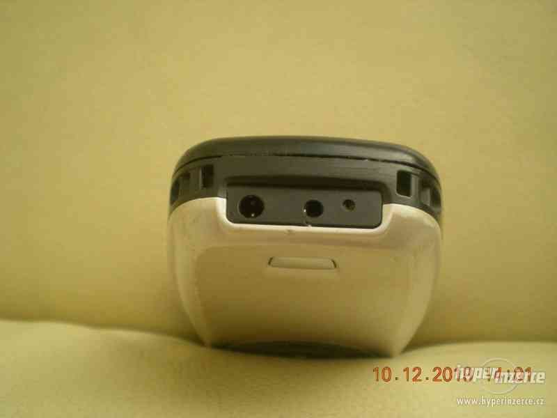 Nokia 6600 - telefony z r. 2004 s OS Symbian 60 - foto 7