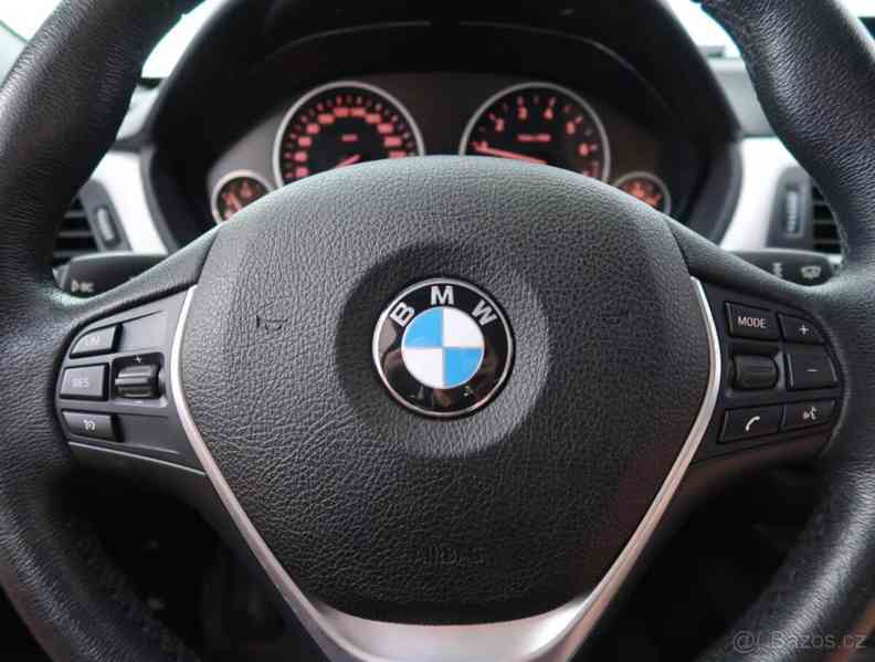BMW F30 318i- 2016- 93 tis.km- Automat-GPS-TOP STAV   - foto 9
