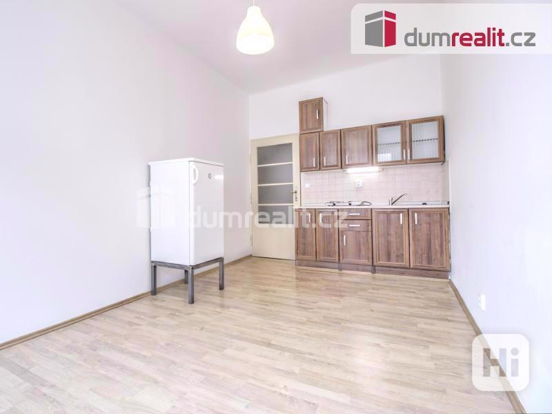 Pronájem bytu 2+kk, 40m2, Praha - 8 Libeň, ul. Krejčího - foto 7