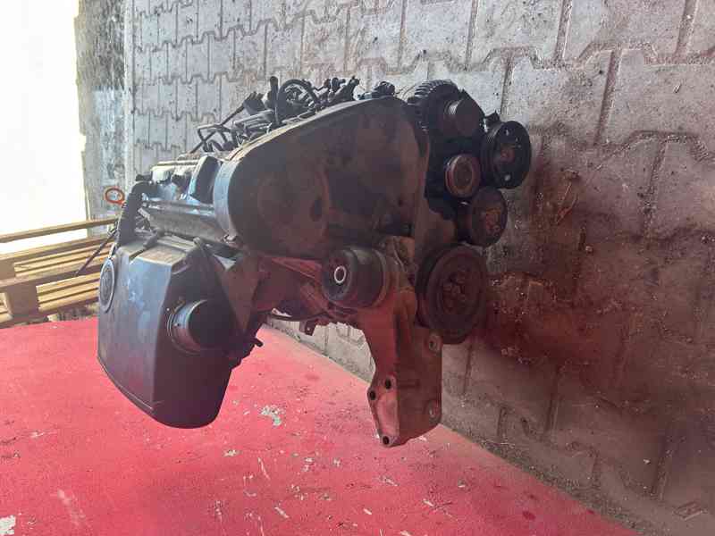 Motor 1,9 D 47KW Škoda Felicia kompletní - foto 2