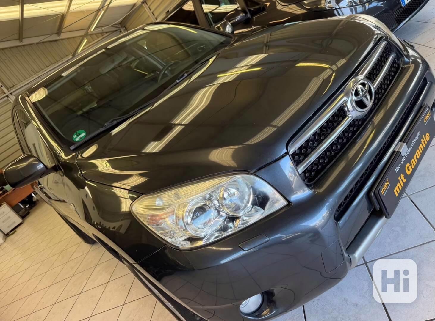 Toyota RAV 4 2.0i 4x4 Team benzín 112kw - foto 1