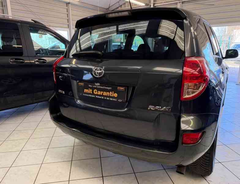 Toyota RAV 4 2.0i 4x4 Team benzín 112kw - foto 17