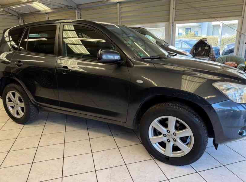 Toyota RAV 4 2.0i 4x4 Team benzín 112kw - foto 8